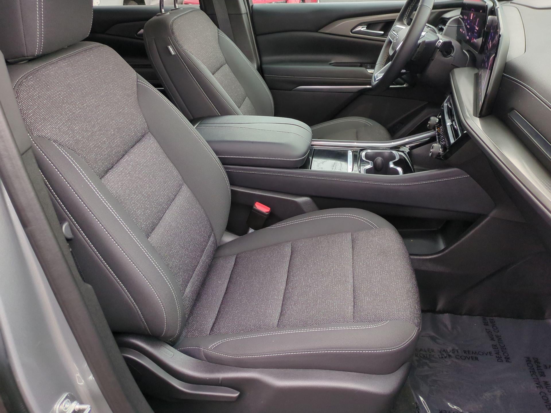 2024 Chevrolet Traverse LS