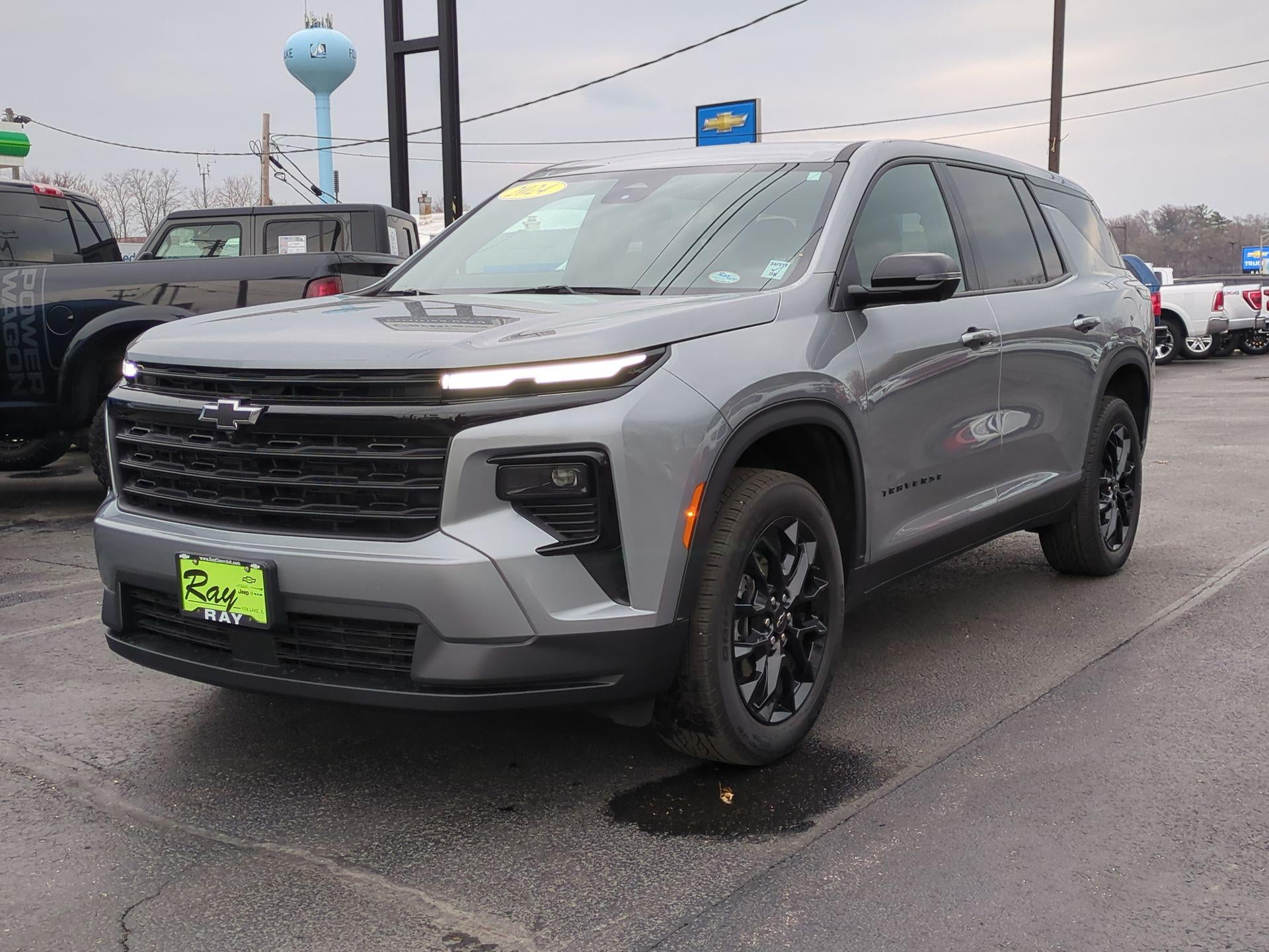 2024 Chevrolet Traverse LS
