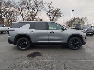 2024 Chevrolet Traverse LS