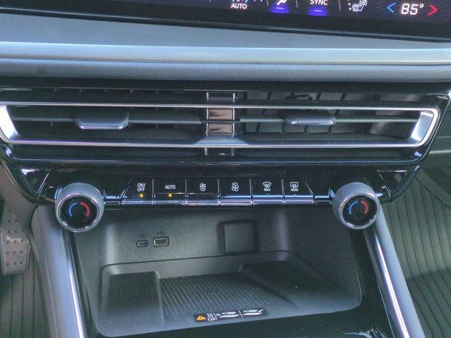 2026 Chevrolet Traverse LT w/2LT