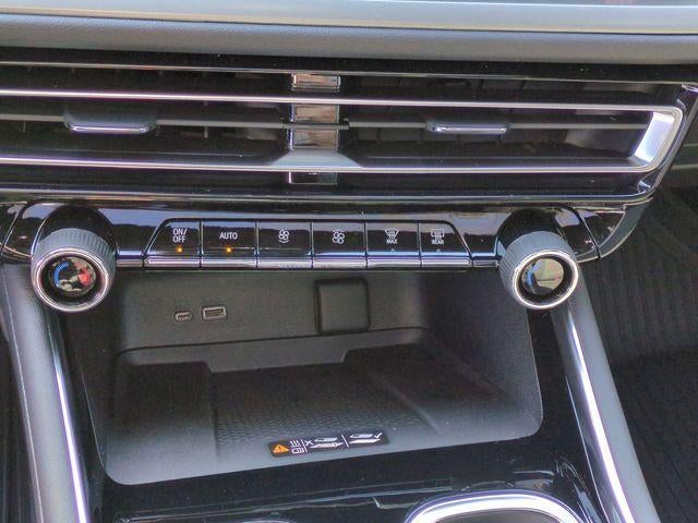 2026 Chevrolet Traverse LT w/2LT