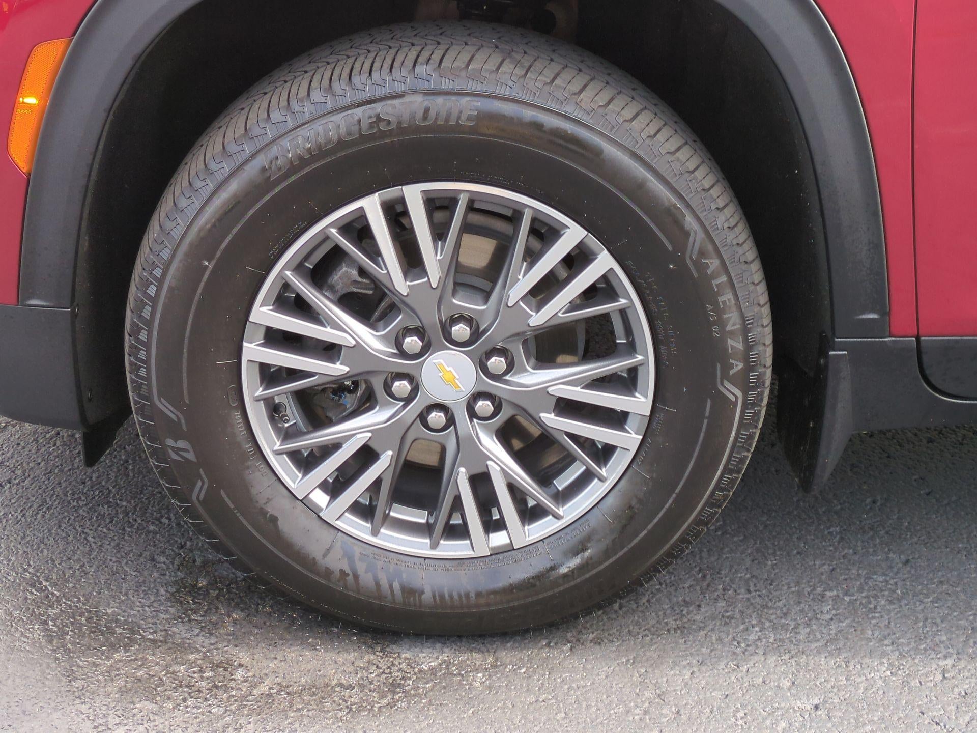 2024 Chevrolet Traverse LT