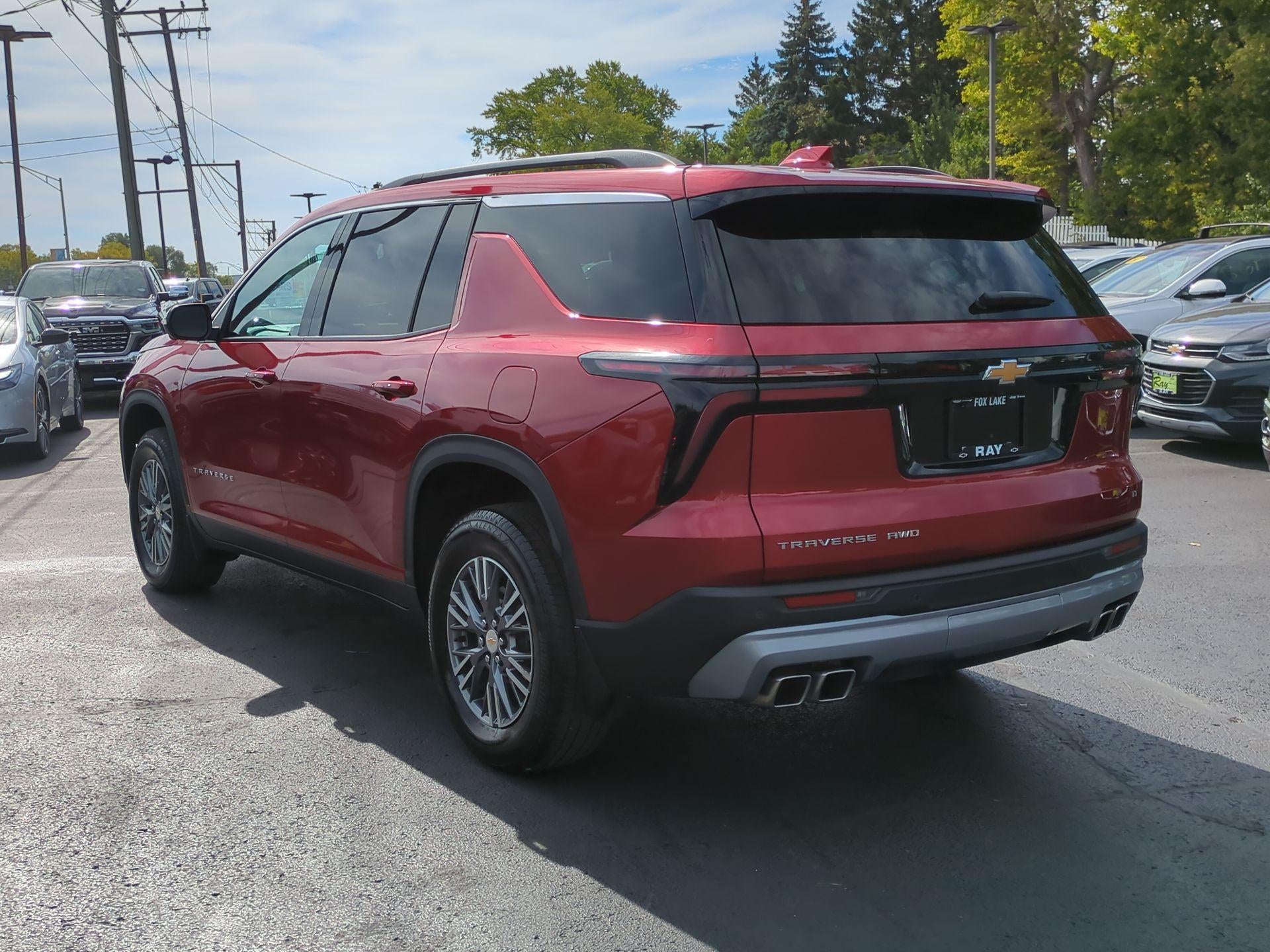 2024 Chevrolet Traverse LT