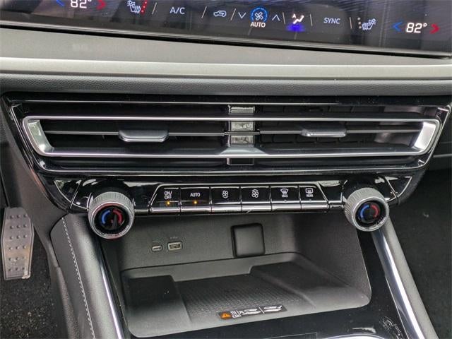 2026 Chevrolet Traverse LT w/2LT