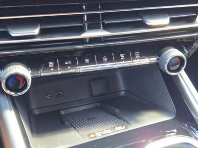 2027 Chevrolet Traverse LT w/2LT