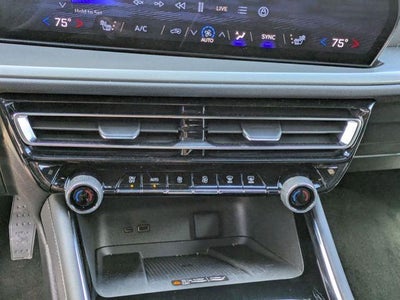 2026 Chevrolet Traverse LT w/2LT
