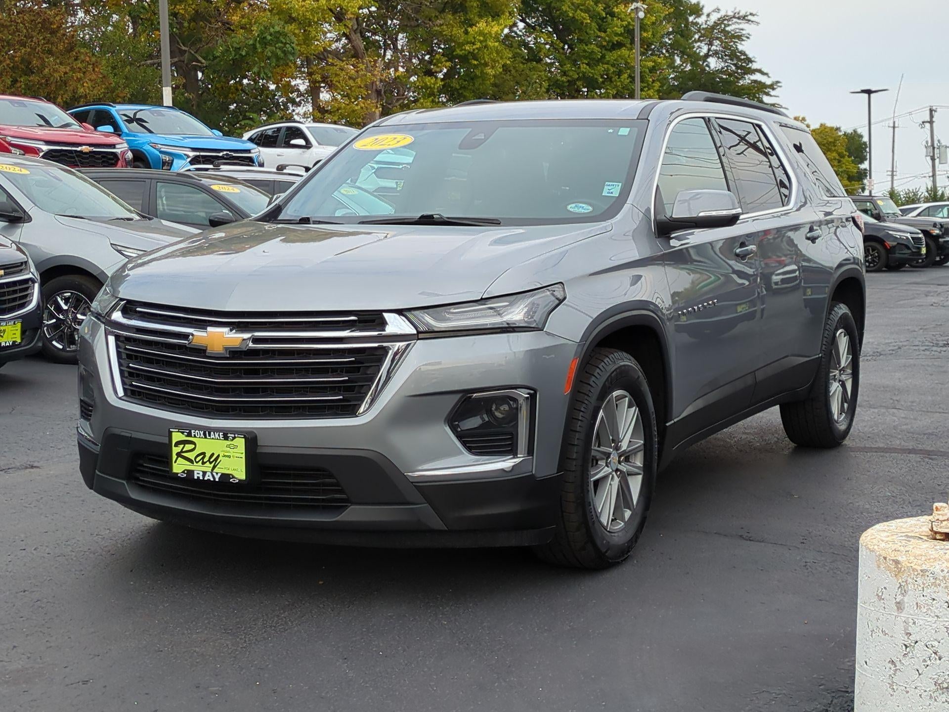 2023 Chevrolet Traverse LT Cloth