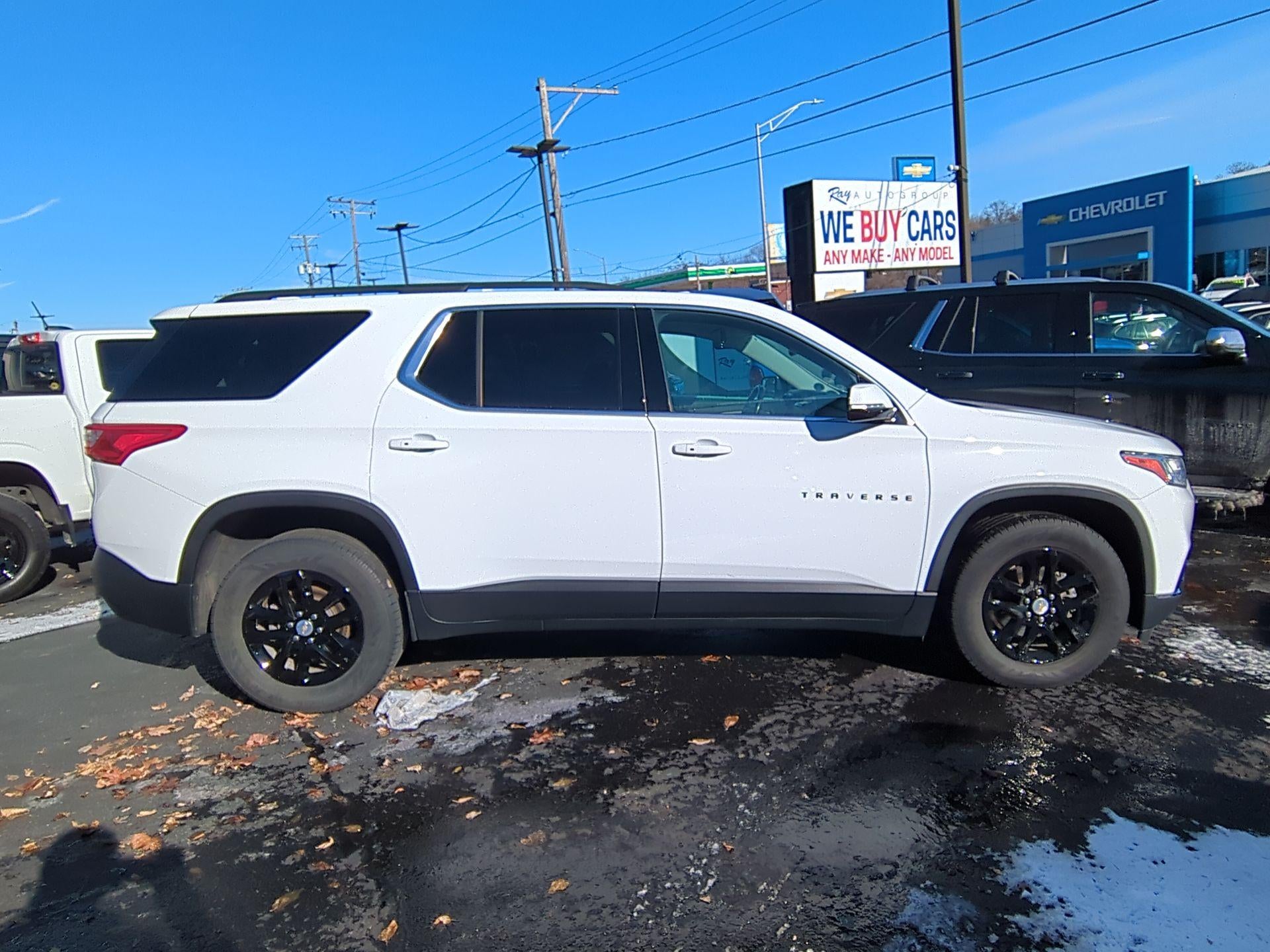 2020 Chevrolet Traverse LT Cloth