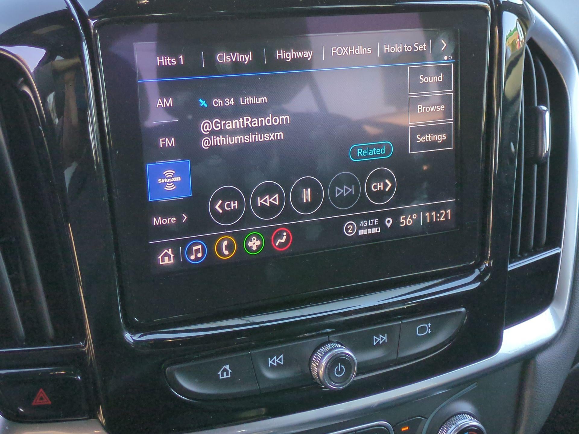 2022 Chevrolet Traverse LT Leather