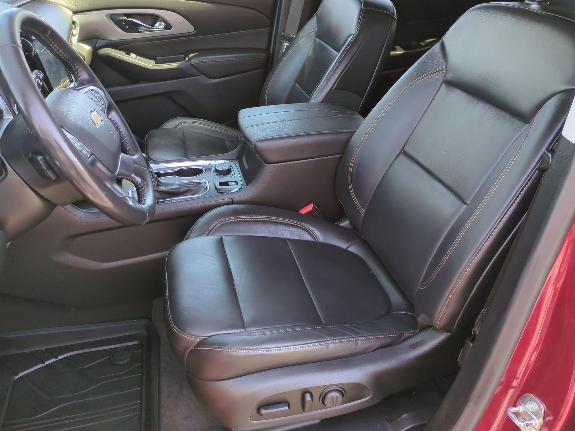 2021 Chevrolet Traverse LT Leather