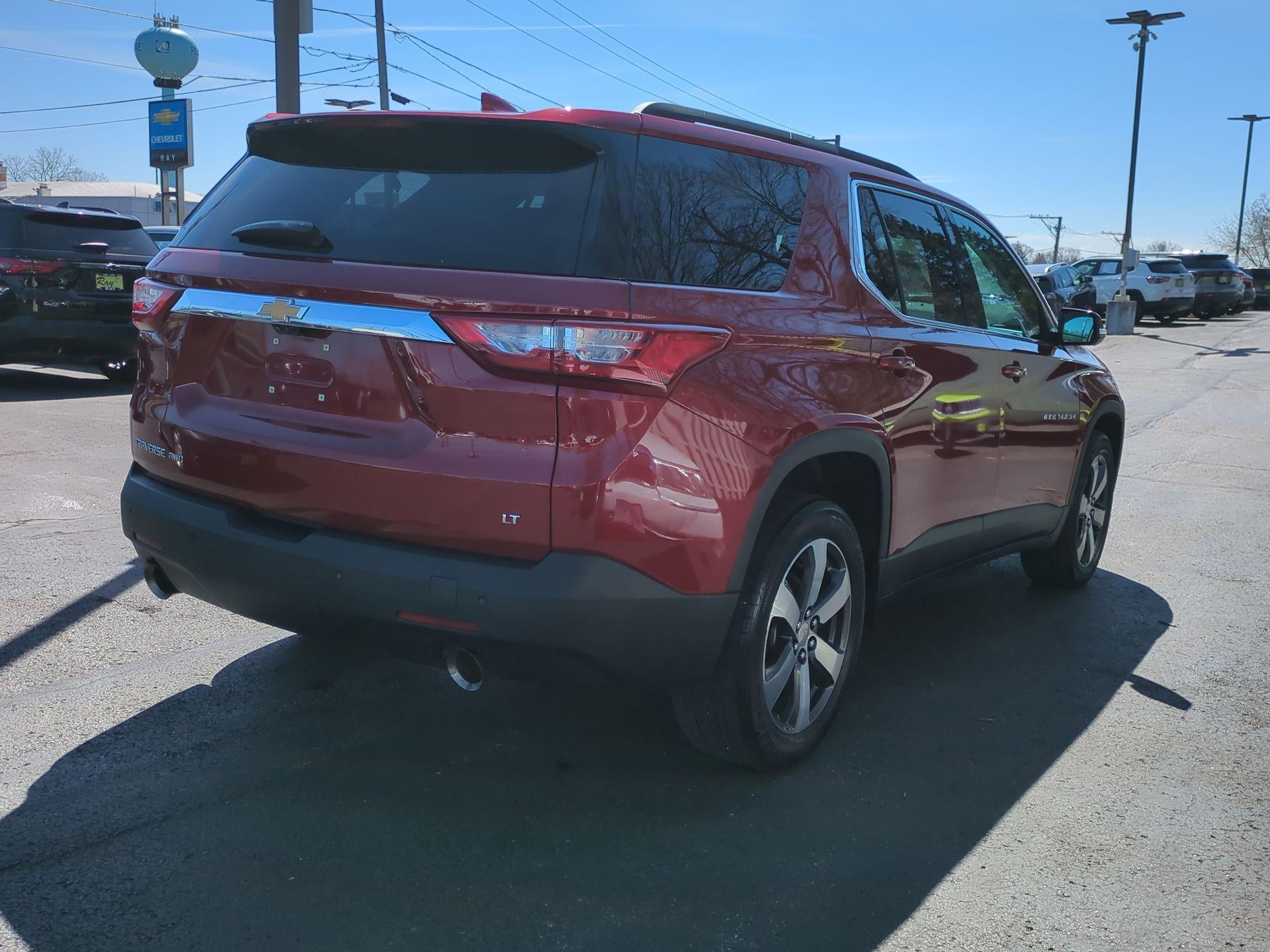 2021 Chevrolet Traverse LT Leather
