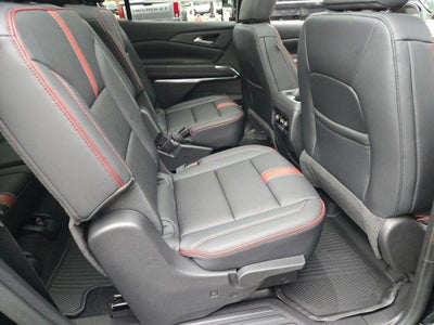 2027 Chevrolet Traverse RS w/2RS