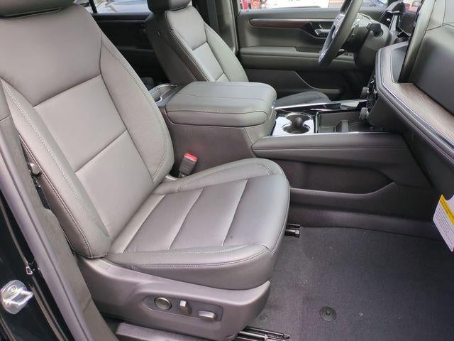 2026 Chevrolet Suburban 4WD LT