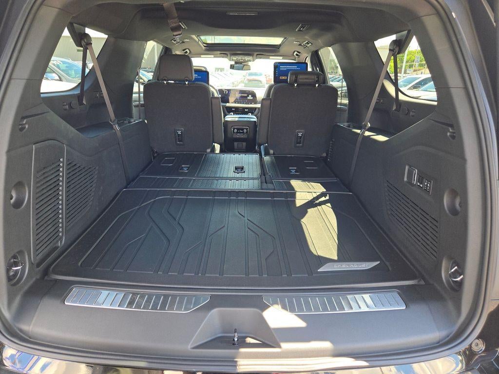 2026 Chevrolet Suburban 4WD Z71
