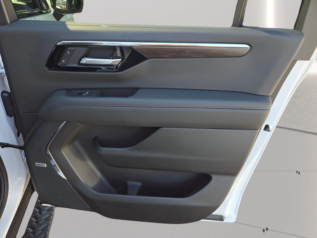 2027 Chevrolet Suburban 4WD Z71