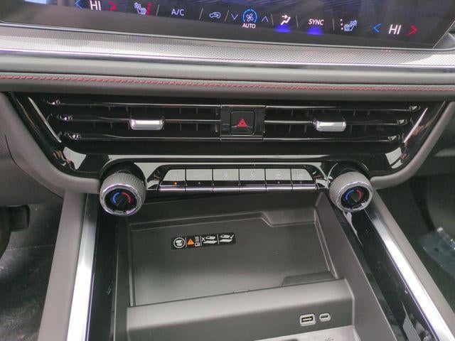 2026 Chevrolet Suburban 4WD RST