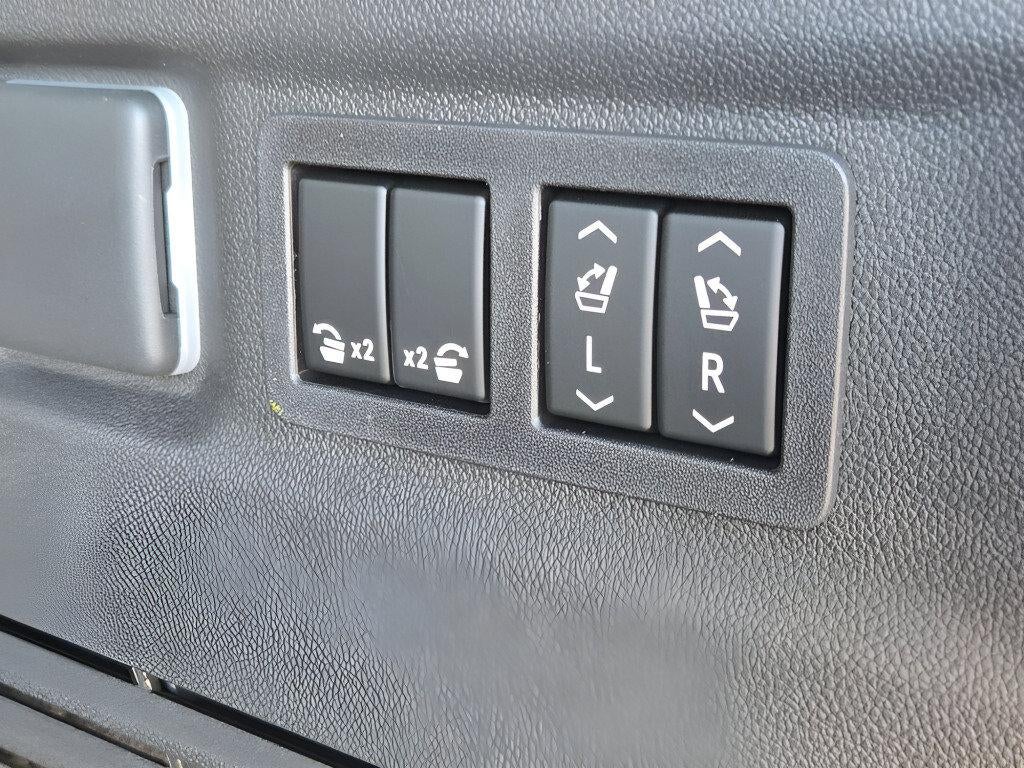 2026 Chevrolet Suburban RST - Photo 20