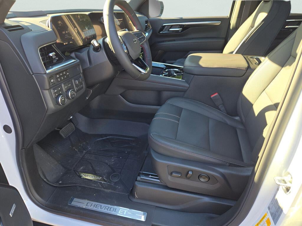 2026 Chevrolet Suburban RST - Photo 28
