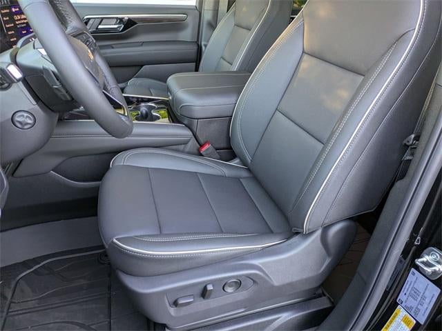 2026 Chevrolet Suburban 4WD Premier