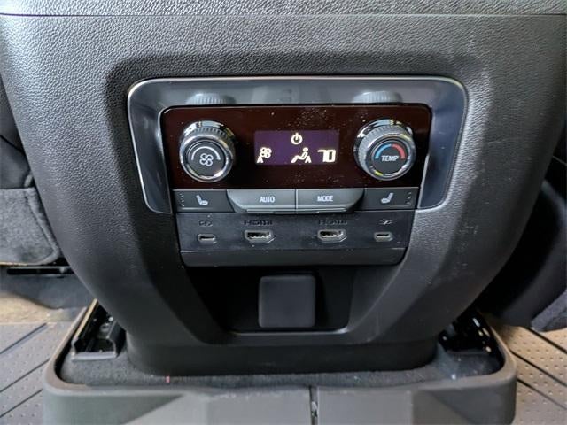 2026 Chevrolet Suburban 4WD Premier