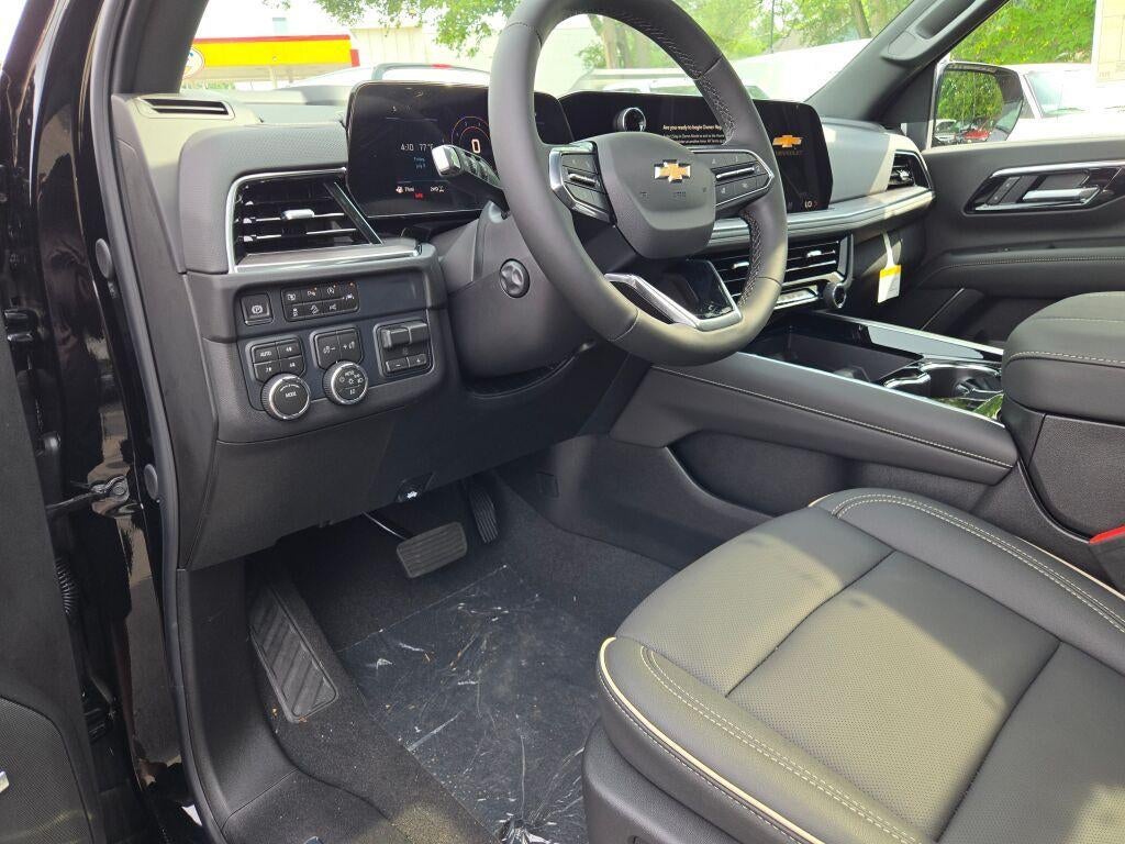 2026 Chevrolet Suburban 4WD Premier
