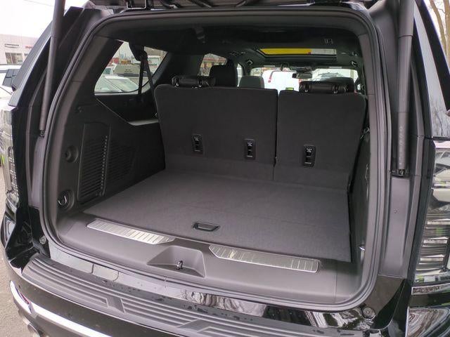 2026 Chevrolet Suburban 4WD Premier