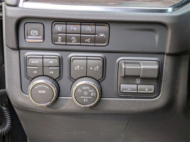 2026 Chevrolet Suburban 4WD Premier