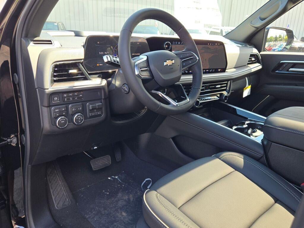 2026 Chevrolet Suburban 4WD Premier