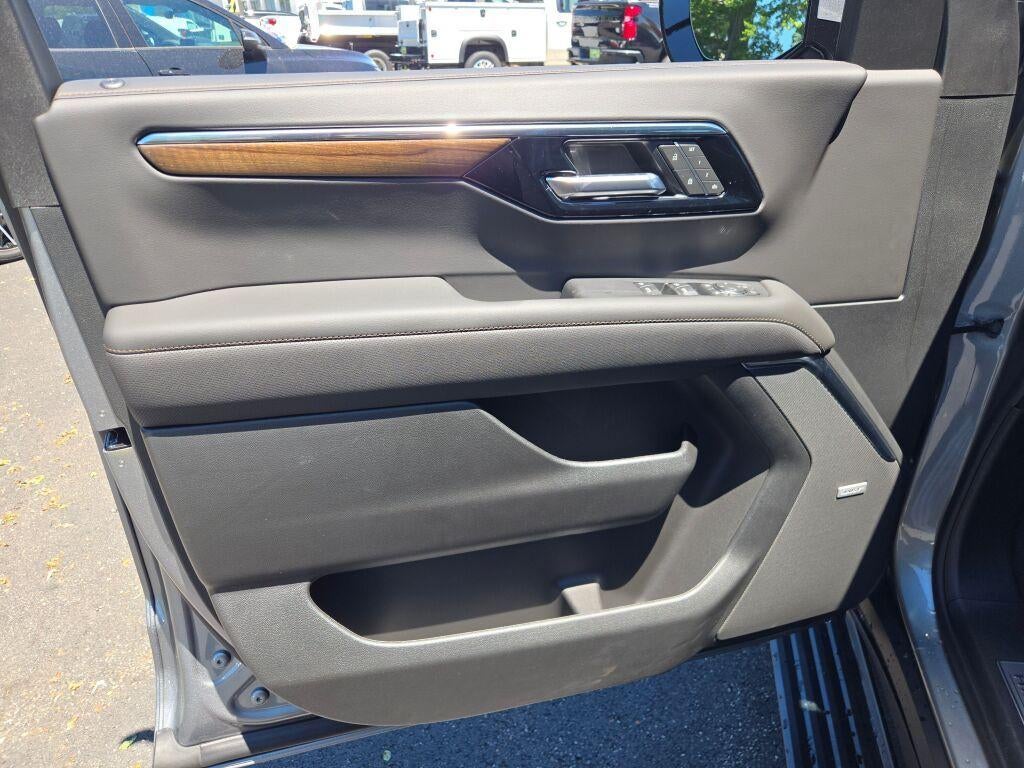 2026 Chevrolet Suburban 4WD High Country