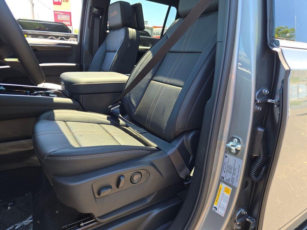 2026 Chevrolet Suburban 4WD High Country