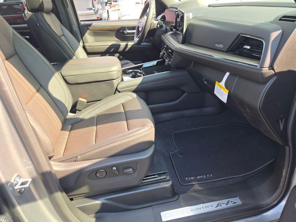 2026 Chevrolet Suburban 4WD High Country
