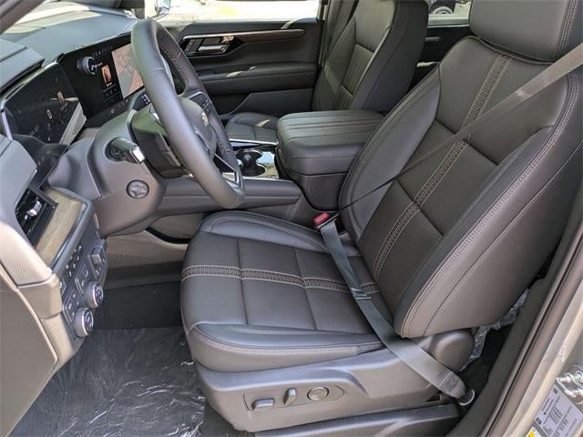 2025 Chevrolet Suburban 4WD High Country