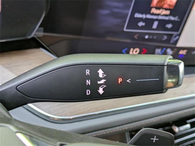 2025 Chevrolet Suburban 4WD High Country