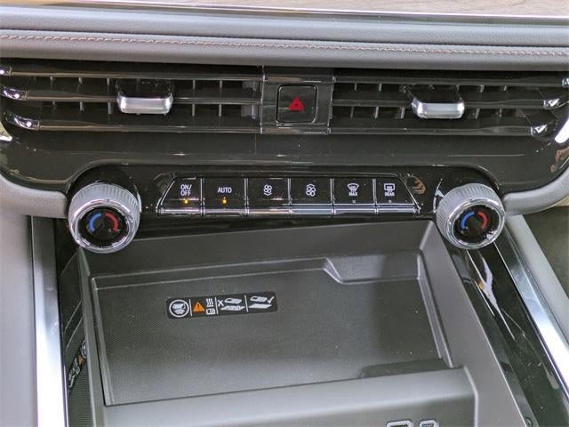 2025 Chevrolet Suburban 4WD High Country