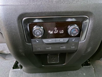 2025 Chevrolet Suburban 4WD High Country