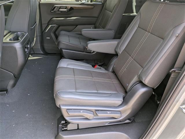 2025 Chevrolet Suburban 4WD High Country