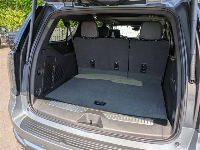 2025 Chevrolet Suburban 4WD High Country