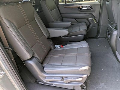 2025 Chevrolet Suburban 4WD High Country