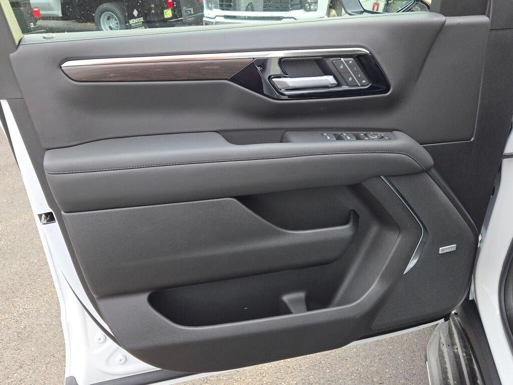 2026 Chevrolet Tahoe LT - Photo 26