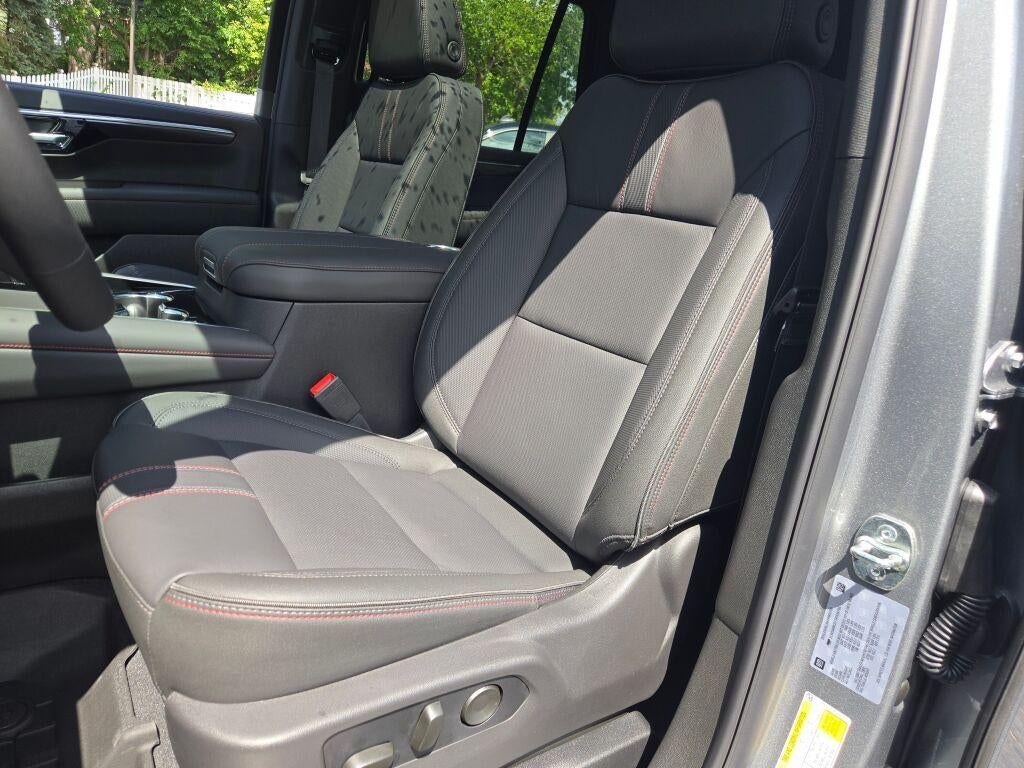2026 Chevrolet Tahoe 4WD RST