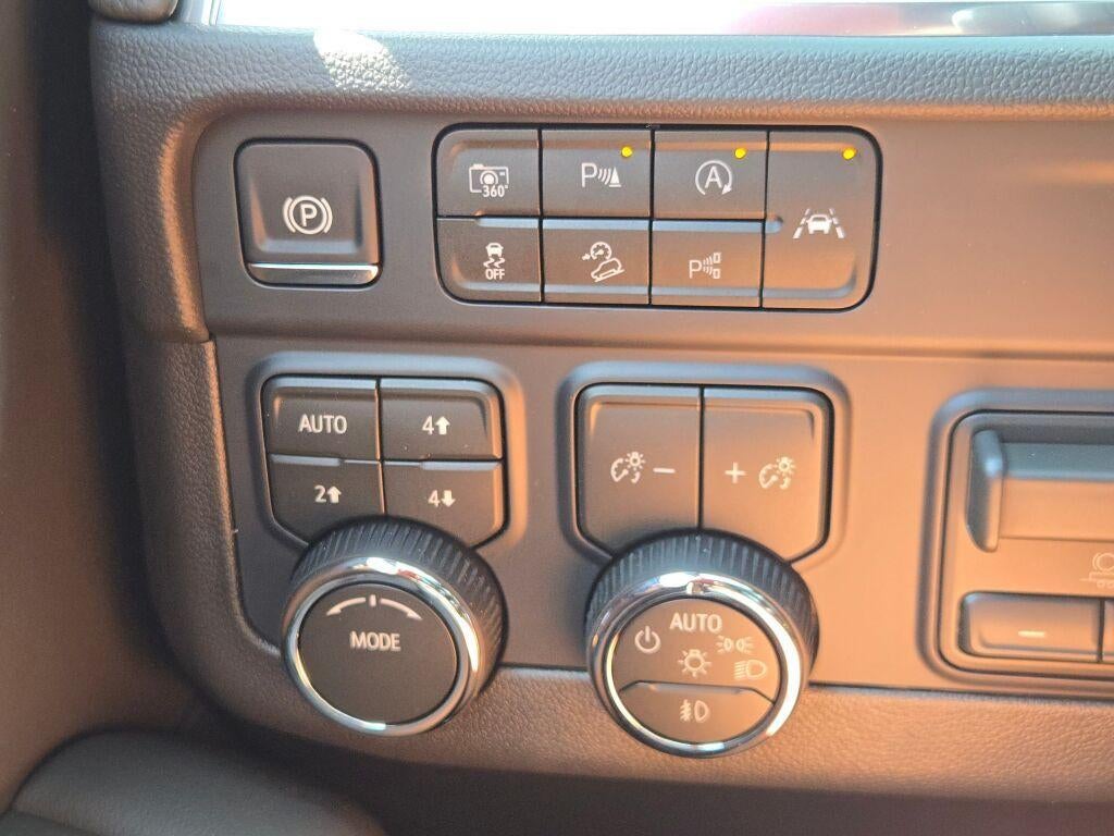 2026 Chevrolet Tahoe 4WD RST