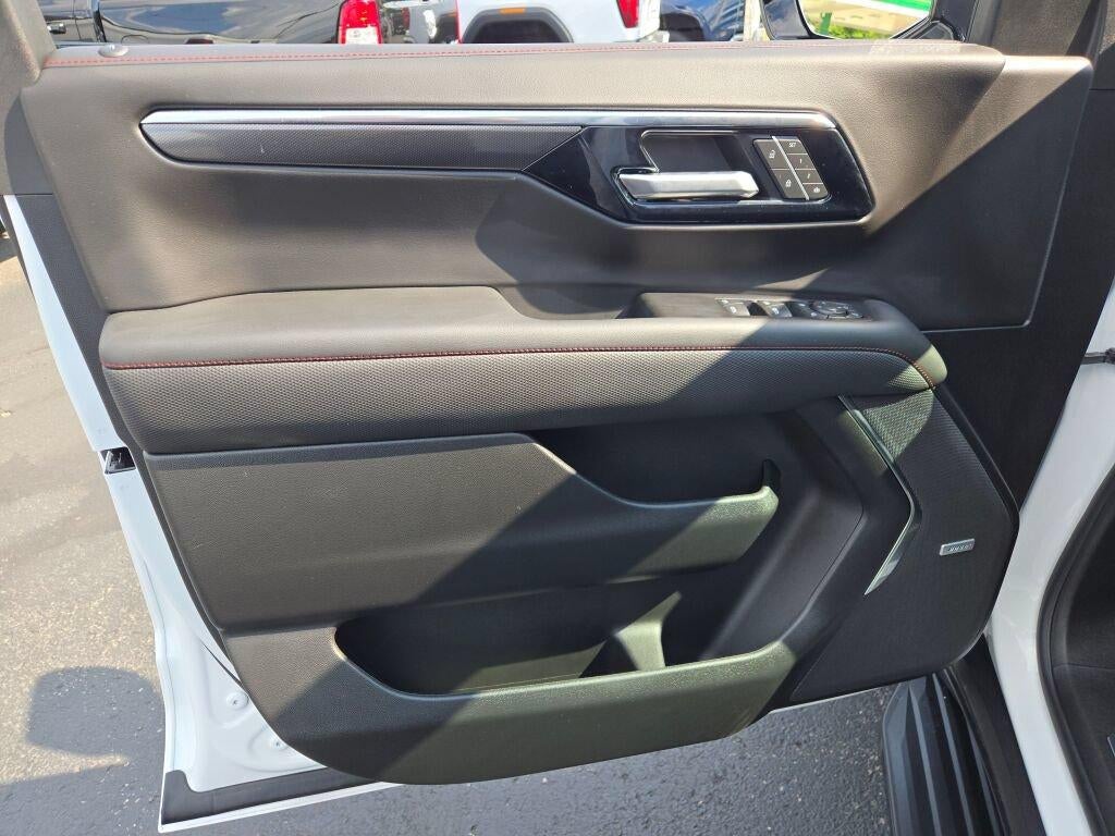 2026 Chevrolet Tahoe 4WD RST