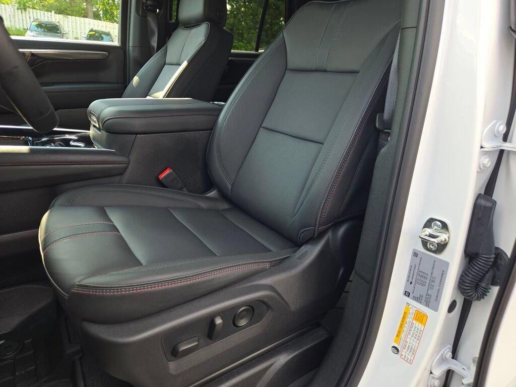 2026 Chevrolet Tahoe 4WD RST