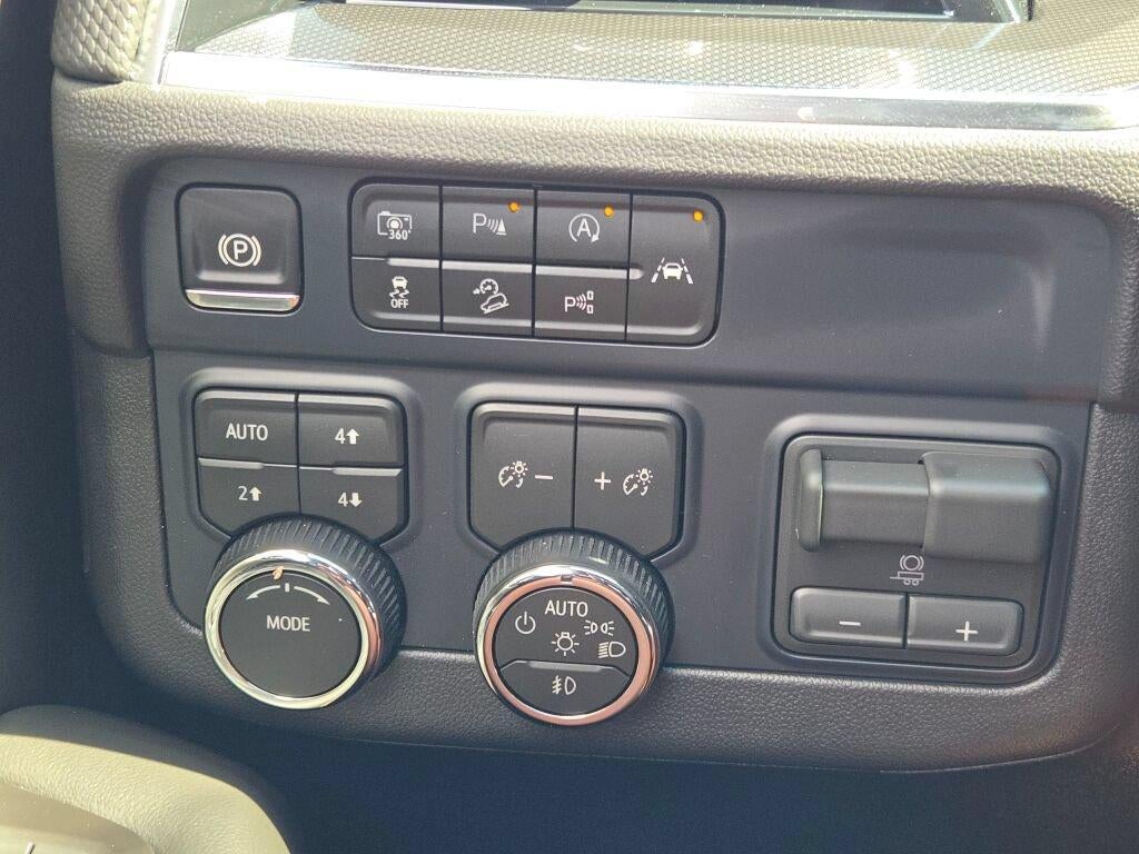 2026 Chevrolet Tahoe 4WD RST