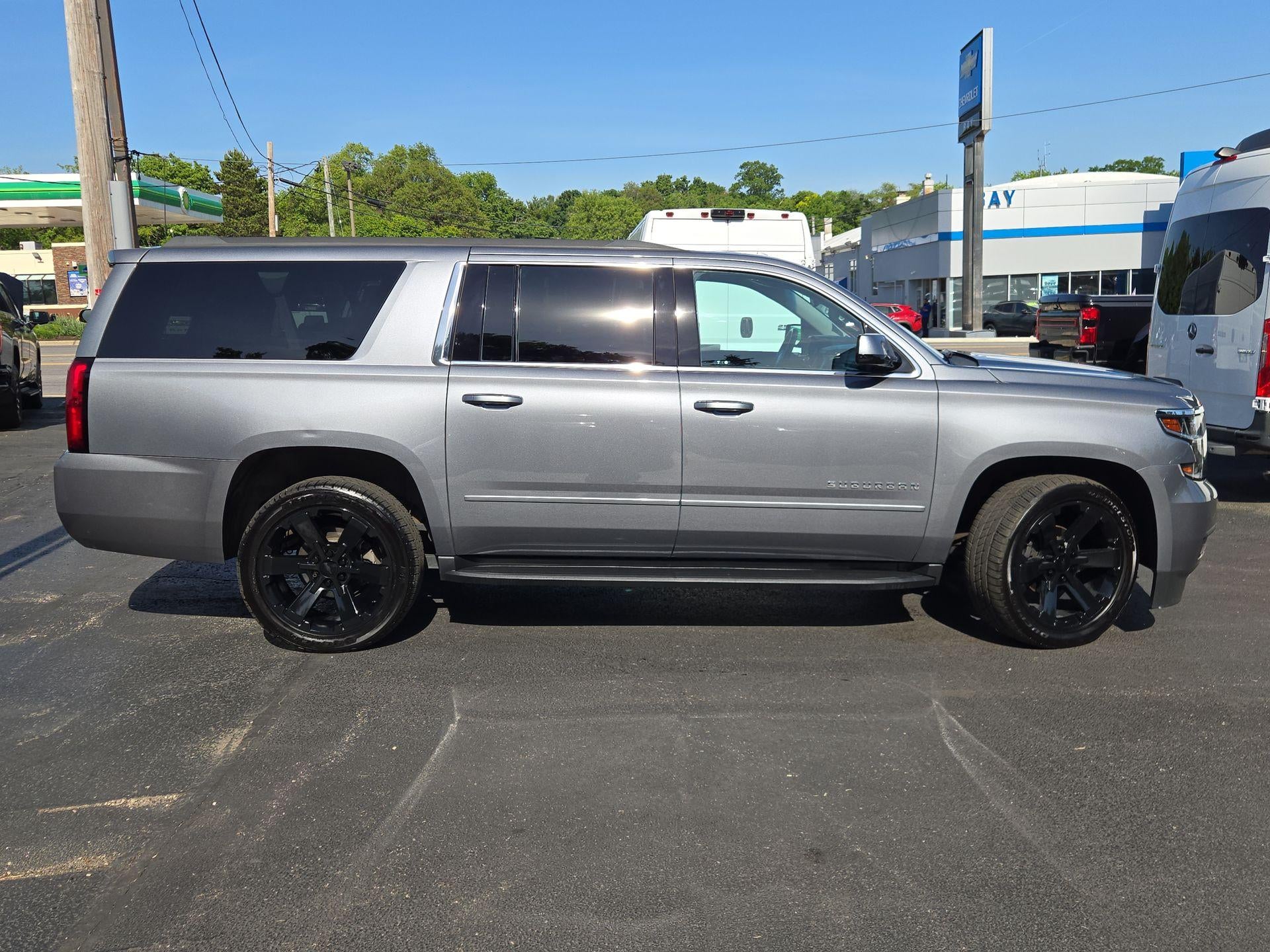 2020 Chevrolet Suburban LS