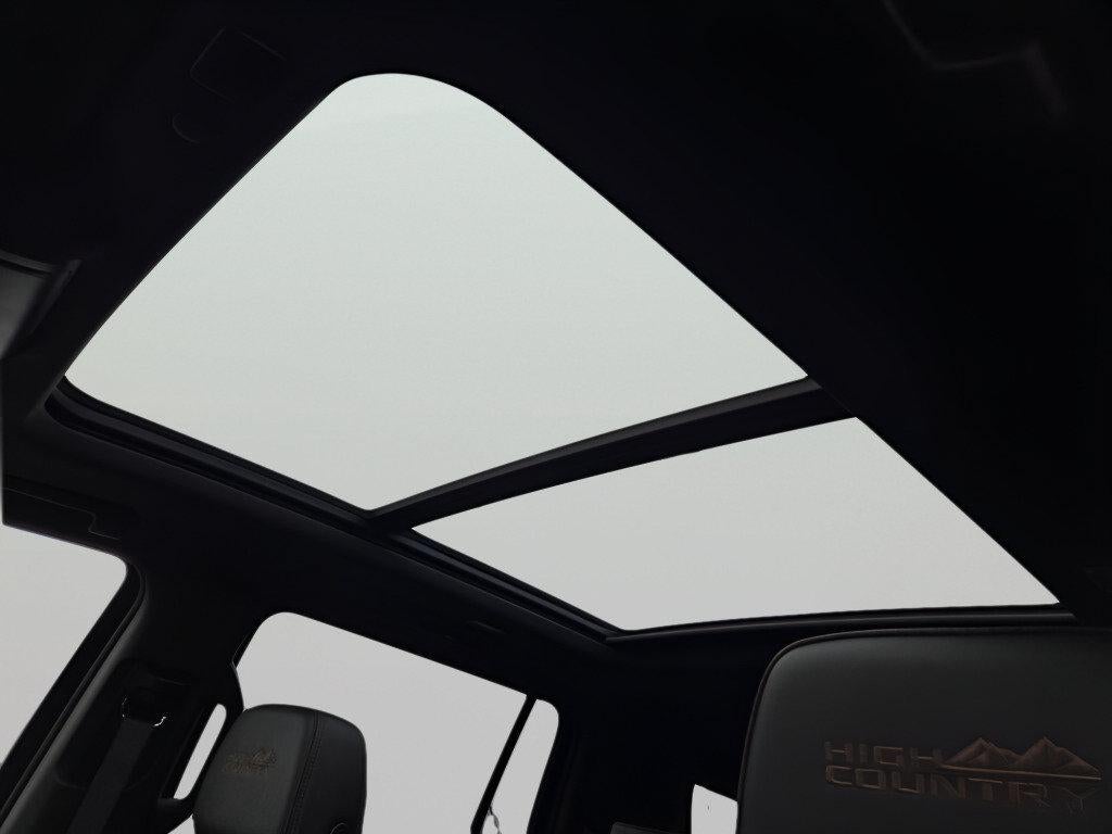 2024 Chevrolet Suburban High Country - Photo 31