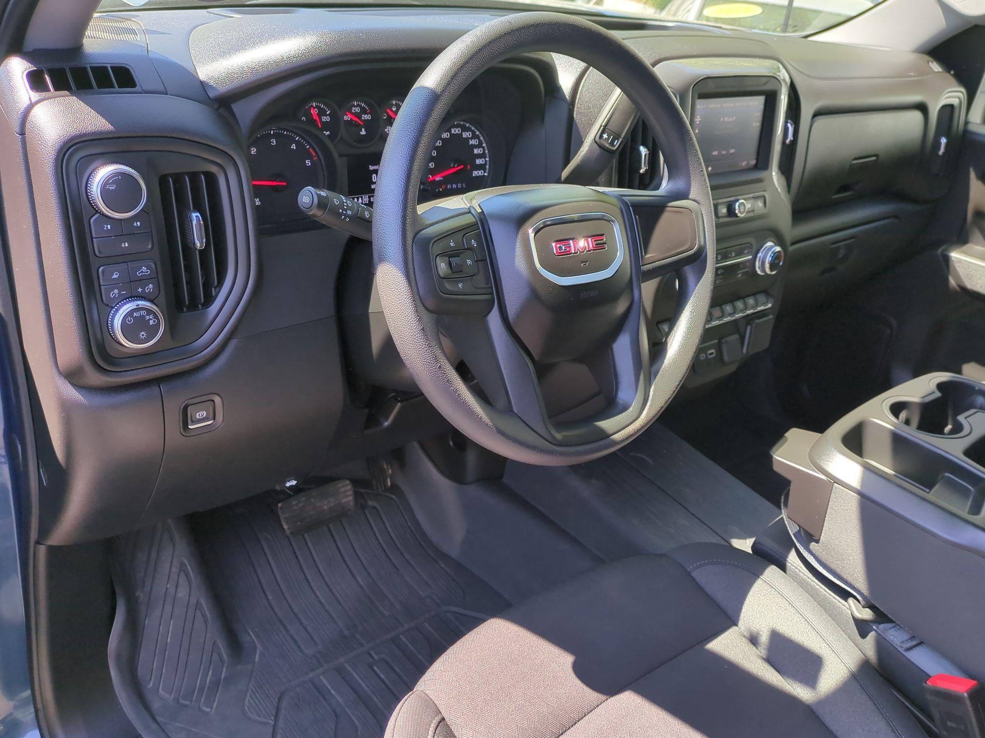 2025 GMC Sierra 3500 HD Pro