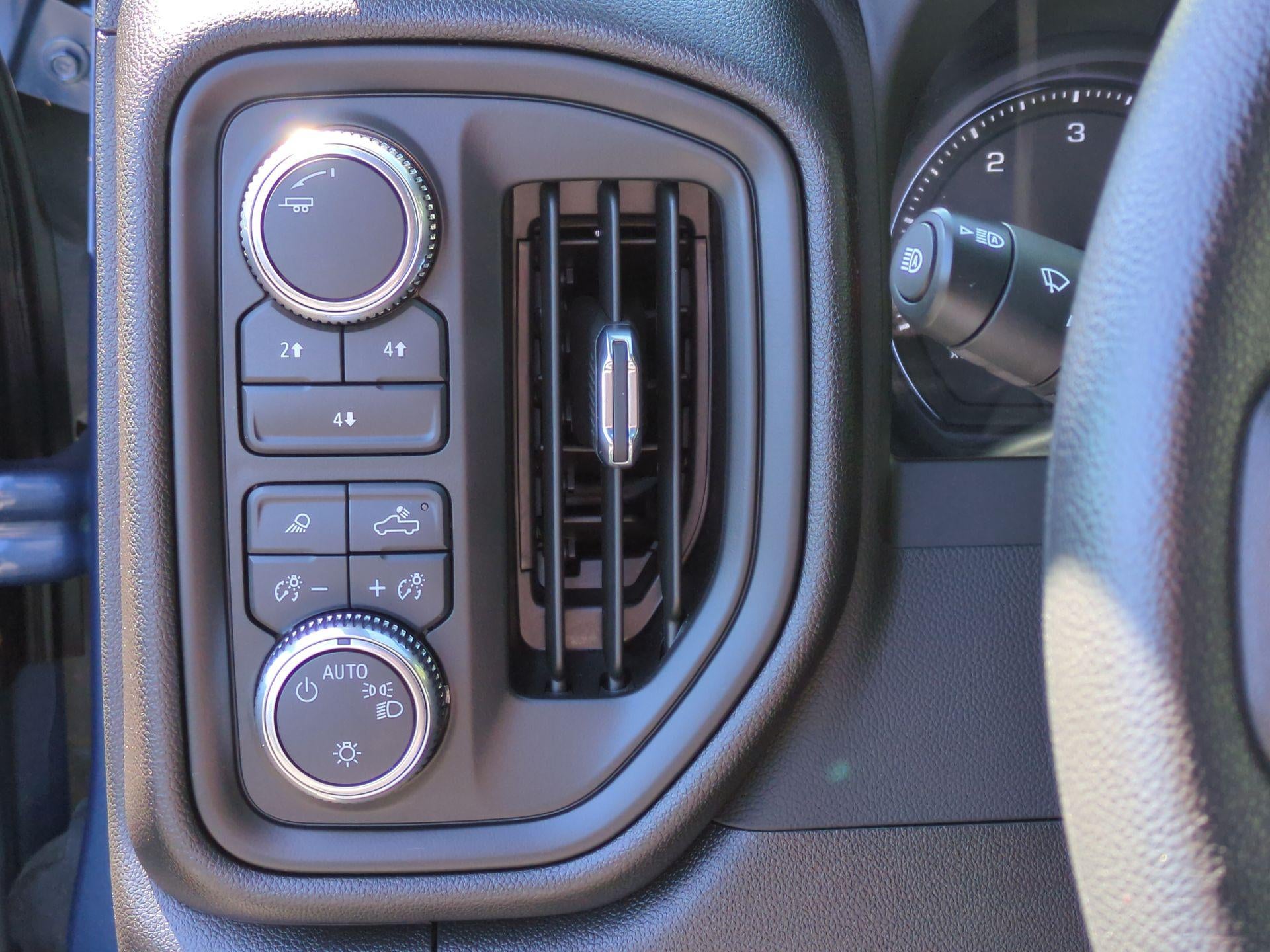 2025 GMC Sierra 3500 HD Pro