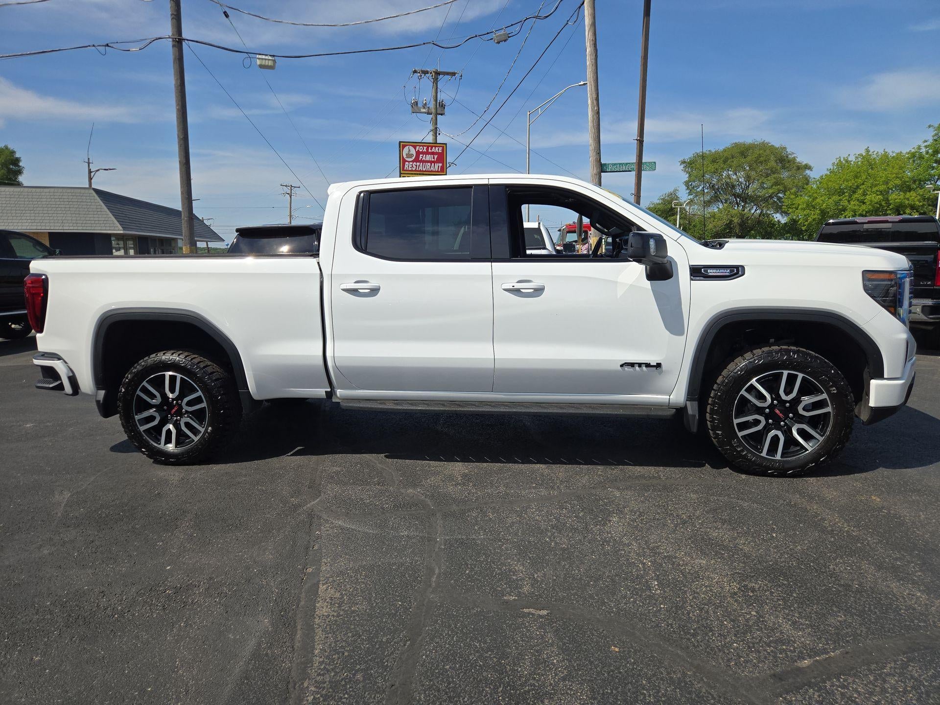 2025 GMC Sierra 1500 AT4