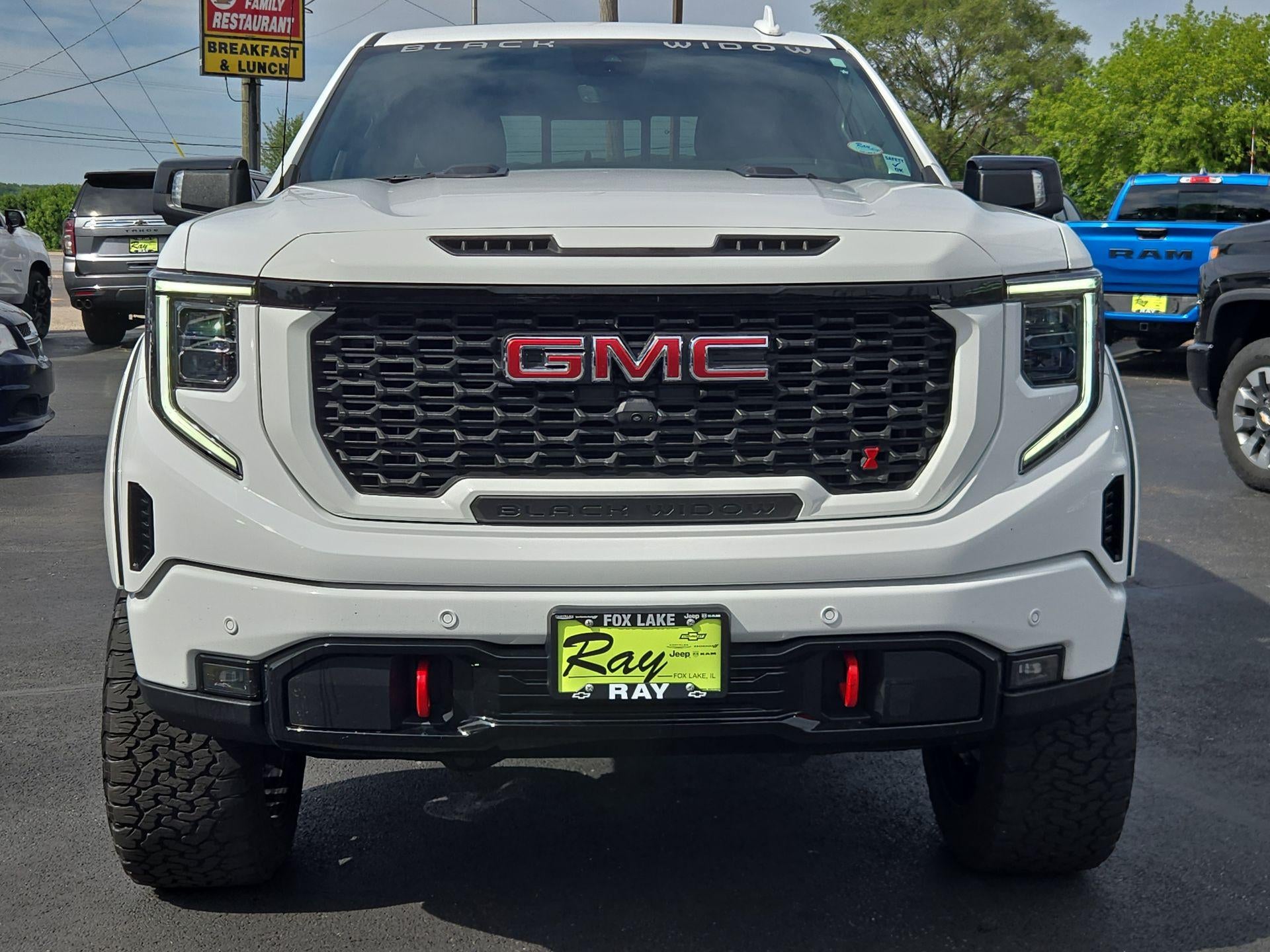 2024 GMC Sierra 1500 AT4